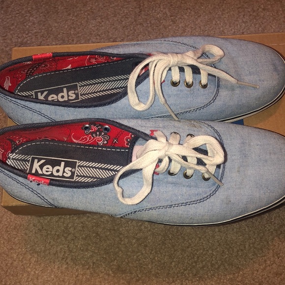 Keds - Picture 2 of 5